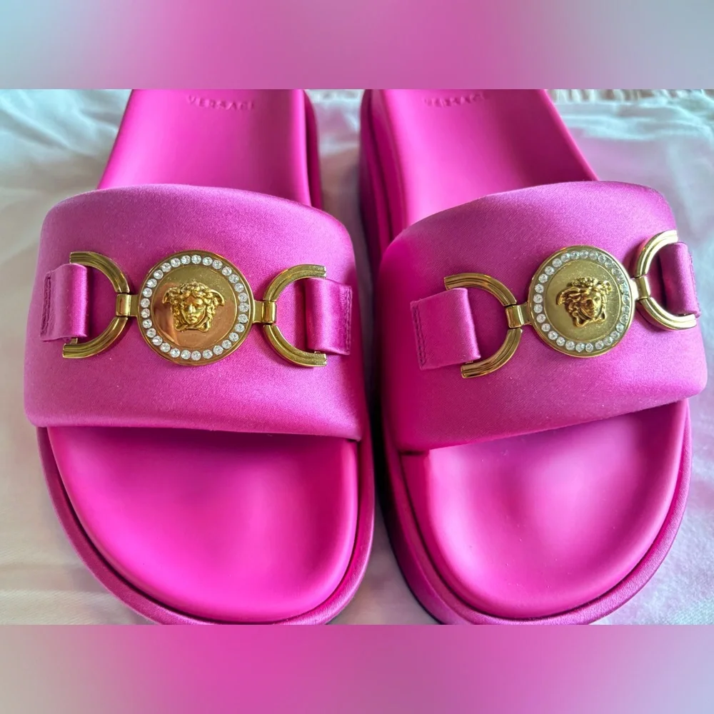 NWT • Versace • Biggie Medusa Satin Embellished Platform Slides • Pink • 37 (7)